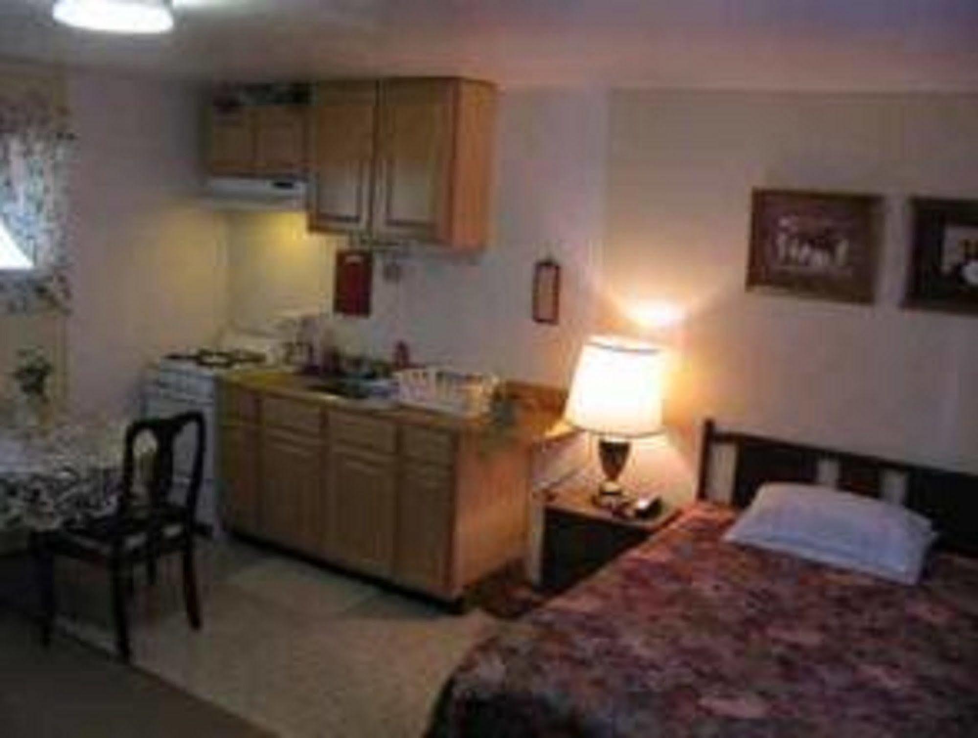 Four Seasons Motel Malone Eksteriør bilde